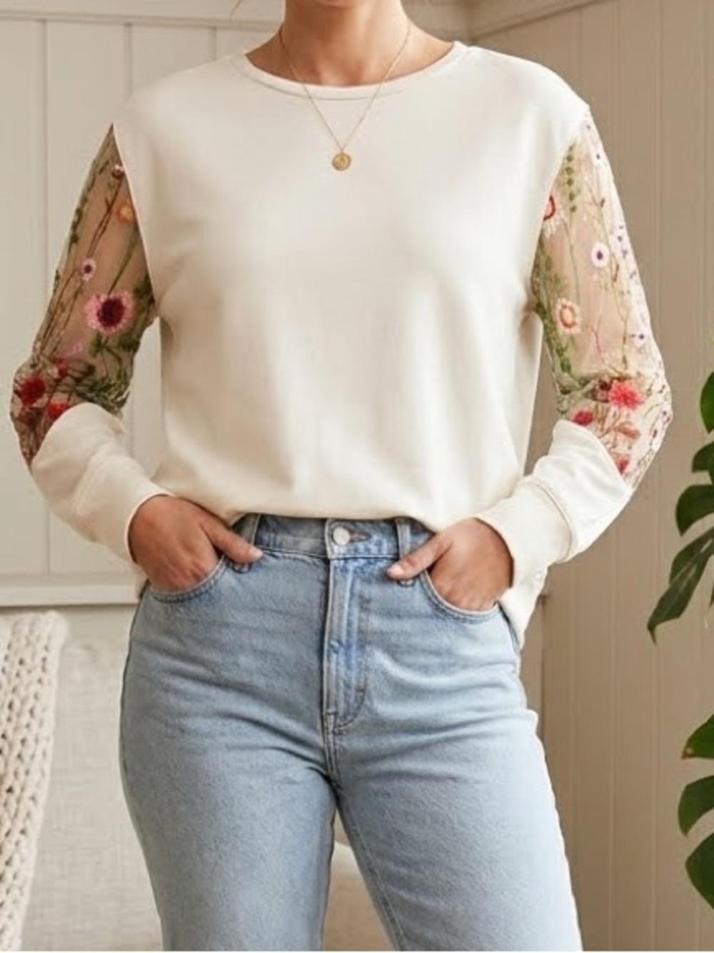G by Giuliana Sweatshirt French Terry Cream Embroidery Floral Mesh Sleeves large